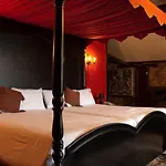 Castle 4*