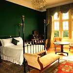 Castle 4*