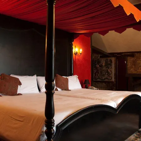 Castle 4*