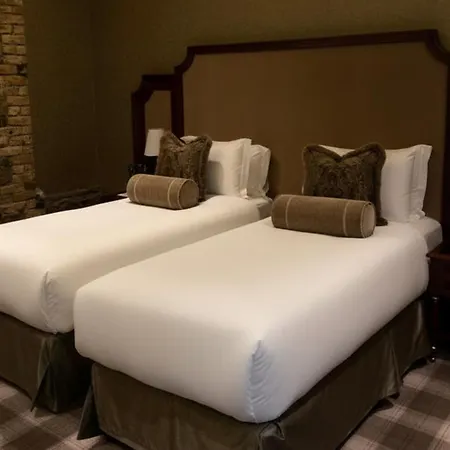 Castle Hotel 4*
