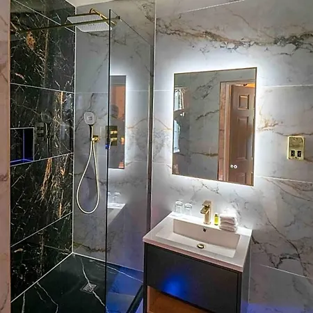 Castle 4* 키니티