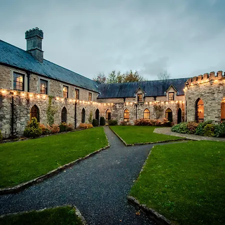 Castle 4*