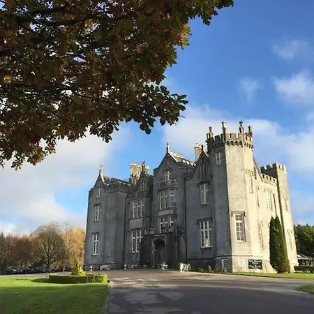 Castle Hotell