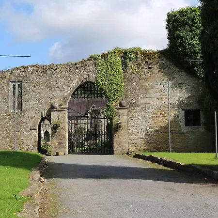 Castle Hotel